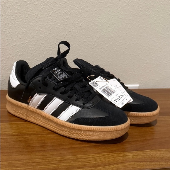 Adidas Samba XLG Shoes Black and White - Picture 1 of 10